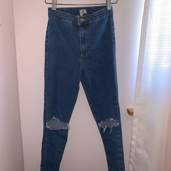 Joni Ripped Jeans